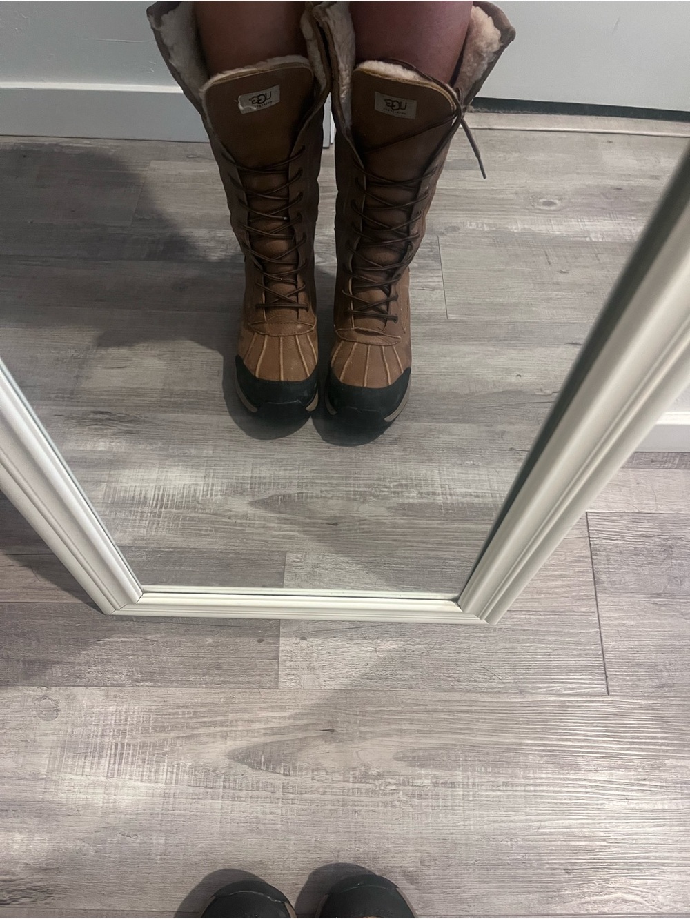 UGG Classic Tall Lace-Up Winter Boots in Chestnut
